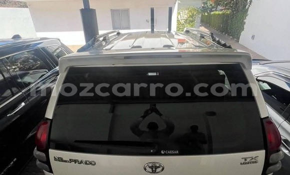 Nunua Ilio tumika Toyota Land Cruiser Prado Nyeupe Gari ndani ya Maputo nchini Maputo Nunua Ilio tumika Toyota Land Cruiser Prado Nyeupe Gari ndani ya Maputo nchini Maputo