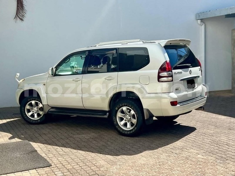 Big with watermark toyota land cruiser prado maputo maputo 36039