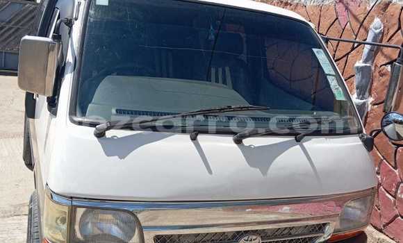Buy Used Toyota Hiace White Car in Maputo in Maputo Buy Used Toyota Hiace White Car in Maputo in Maputo