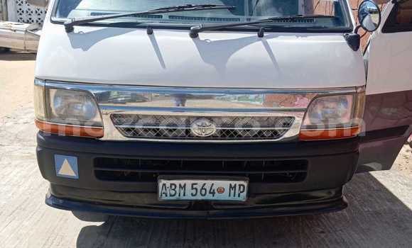 Buy Used Toyota Hiace White Car in Maputo in Maputo Buy Used Toyota Hiace White Car in Maputo in Maputo