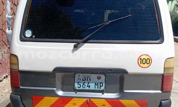 Buy Used Toyota Hiace White Car in Maputo in Maputo Buy Used Toyota Hiace White Car in Maputo in Maputo