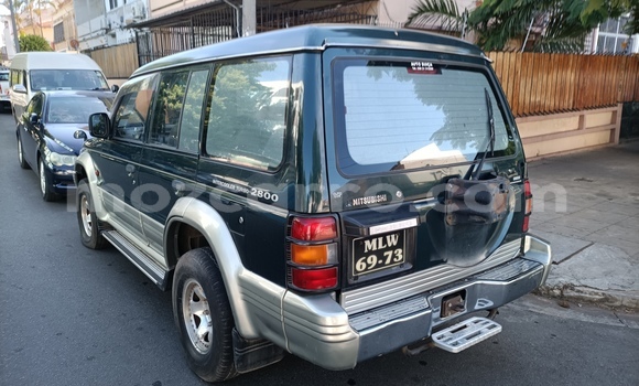 Nunua Ilio tumika Mitsubishi Pajero Kijani Gari ndani ya Maputo nchini Maputo Nunua Ilio tumika Mitsubishi Pajero Kijani Gari ndani ya Maputo nchini Maputo