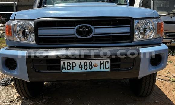 Nunua Ilio tumika Toyota Land Cruiser Nyeupe Gari ndani ya Maputo nchini Maputo Nunua Ilio tumika Toyota Land Cruiser Nyeupe Gari ndani ya Maputo nchini Maputo