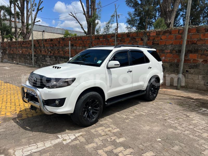 Big with watermark toyota land cruiser prado maputo maputo 36055