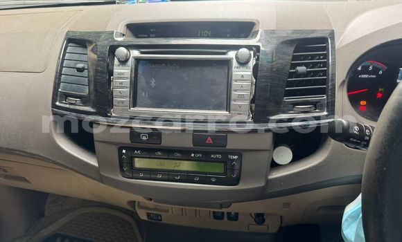 Buy Used Toyota Land Cruiser Prado White Car in Maputo in Maputo Buy Used Toyota Land Cruiser Prado White Car in Maputo in Maputo