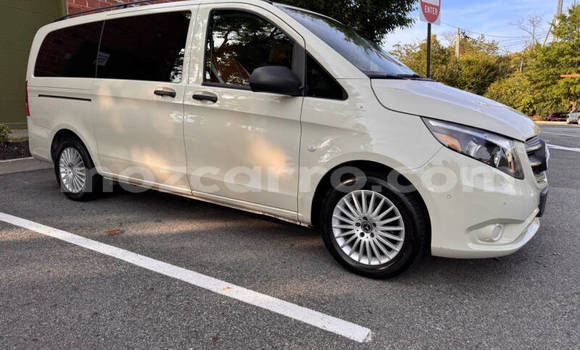 Buy Used Mercedes‒Benz Vito White Car in Maputo in Maputo Buy Used Mercedes‒Benz Vito White Car in Maputo in Maputo