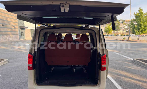 Buy Used Mercedes‒Benz Vito White Car in Maputo in Maputo Buy Used Mercedes‒Benz Vito White Car in Maputo in Maputo