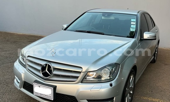 Nunua Mpya Mercedes-Benz C180 coupe Nyingine Gari ndani ya Maputo nchini Maputo Nunua Mpya Mercedes-Benz C180 coupe Nyingine Gari ndani ya Maputo nchini Maputo