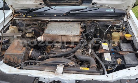 Tenga Tsaru Isuzu KB Chena Mota in Maputo in Maputo Tenga Tsaru Isuzu KB Chena Mota in Maputo in Maputo