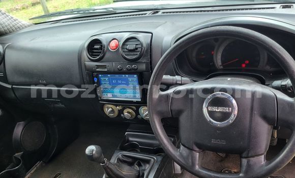 Tenga Tsaru Isuzu KB Chena Mota in Maputo in Maputo Tenga Tsaru Isuzu KB Chena Mota in Maputo in Maputo