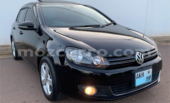 Nunua Ilio tumika Volkswagen Golf Nyeusi Gari ndani ya Maputo nchini Maputo