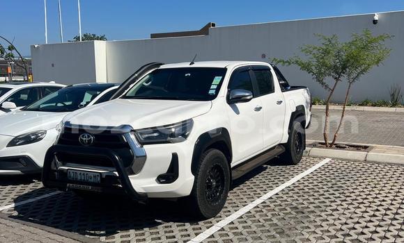 Nunua Ilio tumika Toyota Hilux Nyeupe Gari ndani ya Maputo nchini Maputo Nunua Ilio tumika Toyota Hilux Nyeupe Gari ndani ya Maputo nchini Maputo