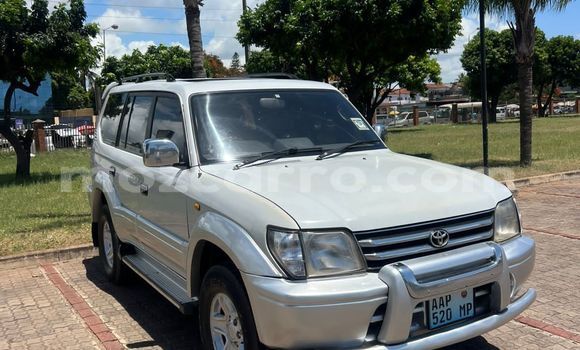 Comprar Usado Toyota Land Cruiser Prado Branco Carro em Maputo em Maputo