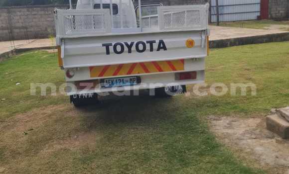 Comprar Usado Toyota Dyna Branco Carro em Maputo em Maputo Comprar Usado Toyota Dyna Branco Carro em Maputo em Maputo