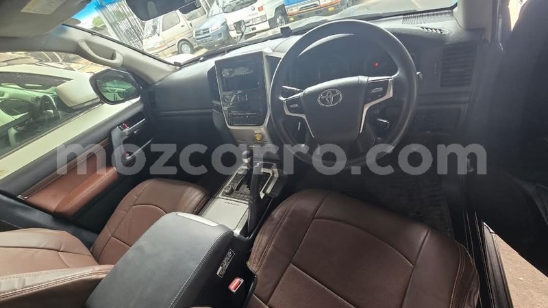 Big with watermark toyota land cruiser maputo maputo 36110