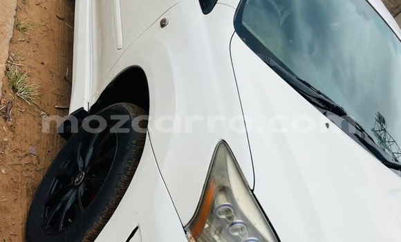 Nunua Ilio tumika Toyota Harrier Nyeupe Gari ndani ya Maputo nchini Maputo Nunua Ilio tumika Toyota Harrier Nyeupe Gari ndani ya Maputo nchini Maputo