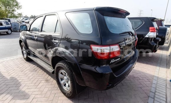 Comprar Importar Toyota Fortuner Preto Carro em Import - Dubai em Cabo Delgado Comprar Importar Toyota Fortuner Preto Carro em Import - Dubai em Cabo Delgado