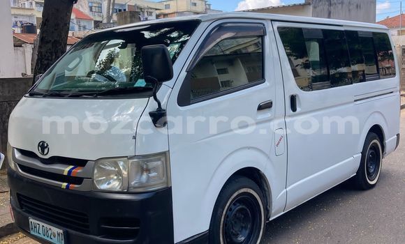 Buy Used Toyota Hiace White Car in Maputo in Maputo Buy Used Toyota Hiace White Car in Maputo in Maputo