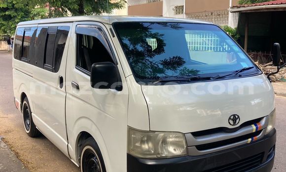 Buy Used Toyota Hiace White Car in Maputo in Maputo Buy Used Toyota Hiace White Car in Maputo in Maputo