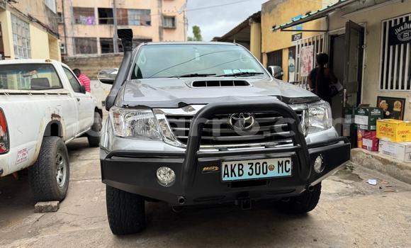 Comprar Usado Toyota Hilux Prata Carro em Maputo em Maputo Comprar Usado Toyota Hilux Prata Carro em Maputo em Maputo