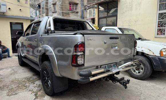 Comprar Usado Toyota Hilux Prata Carro em Maputo em Maputo Comprar Usado Toyota Hilux Prata Carro em Maputo em Maputo
