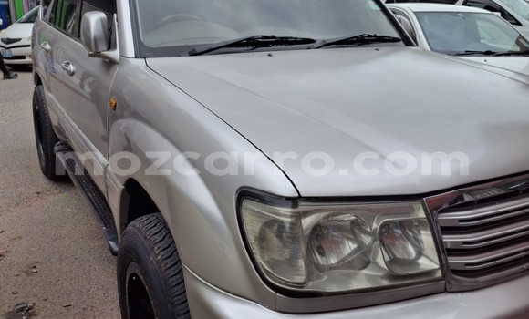 Comprar Usado Toyota Land Cruiser Prata Carro em Maputo em Maputo Comprar Usado Toyota Land Cruiser Prata Carro em Maputo em Maputo