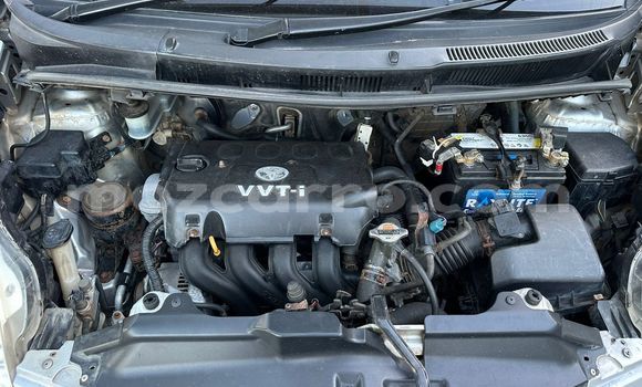 Comprar Usado Toyota Ractis Prata Carro em Maputo em Maputo Comprar Usado Toyota Ractis Prata Carro em Maputo em Maputo