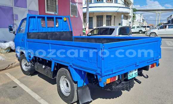 Comprar Novo Toyota Dyna Azul Caminhão em Maputo em Maputo Comprar Novo Toyota Dyna Azul Caminhão em Maputo em Maputo