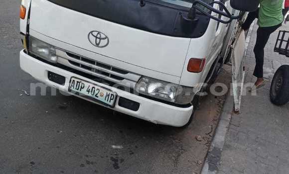 Nunua Ilio tumika Toyota Dyna Nyeupe Gari ndani ya Maputo nchini Maputo Nunua Ilio tumika Toyota Dyna Nyeupe Gari ndani ya Maputo nchini Maputo