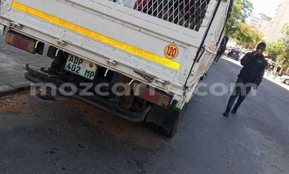 Nunua Ilio tumika Toyota Dyna Nyeupe Gari ndani ya Maputo nchini Maputo Nunua Ilio tumika Toyota Dyna Nyeupe Gari ndani ya Maputo nchini Maputo