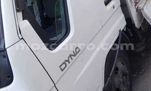 Nunua Ilio tumika Toyota Dyna Nyeupe Gari ndani ya Maputo nchini Maputo Nunua Ilio tumika Toyota Dyna Nyeupe Gari ndani ya Maputo nchini Maputo