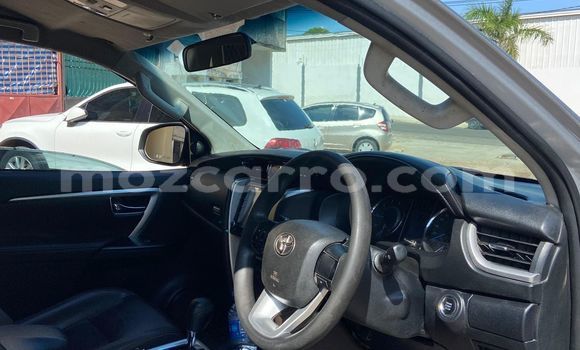 Comprar Novo Toyota Fortuner Prata Carro em Maputo em Maputo Comprar Novo Toyota Fortuner Prata Carro em Maputo em Maputo