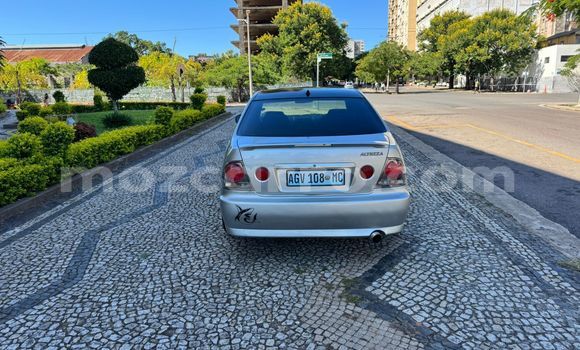 Nunua Ilio tumika Toyota Altezza Fedha Gari ndani ya Maputo nchini Maputo Nunua Ilio tumika Toyota Altezza Fedha Gari ndani ya Maputo nchini Maputo