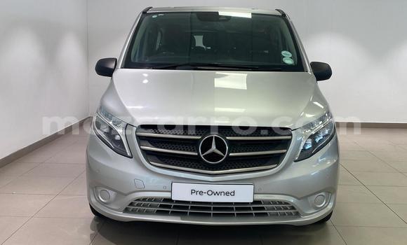 Tenga Tsaru Mercedes‒Benz Vito Sirivha Mota in Maputo in Maputo Tenga Tsaru Mercedes‒Benz Vito Sirivha Mota in Maputo in Maputo