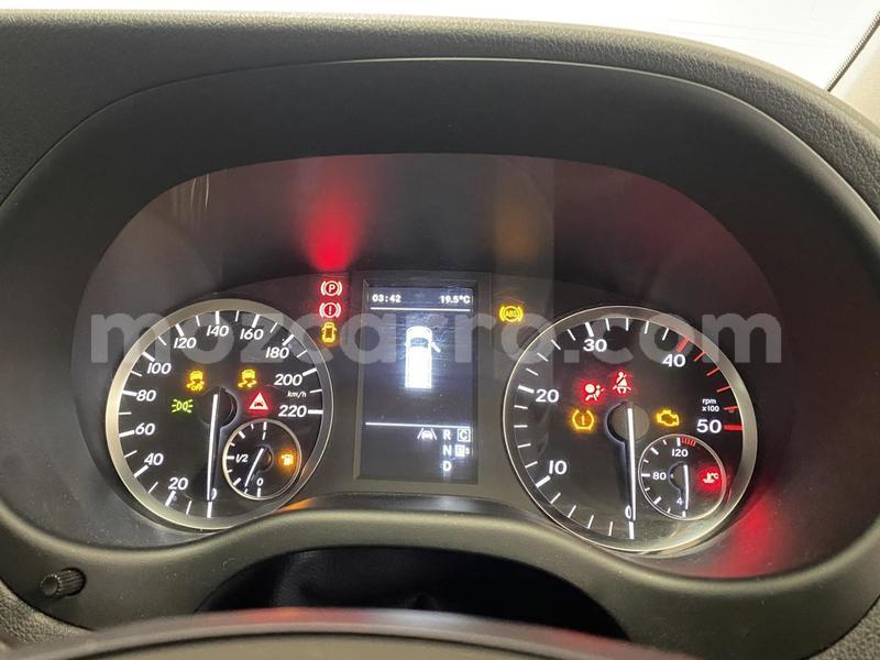 Big with watermark mercedes benz vito maputo maputo 36157