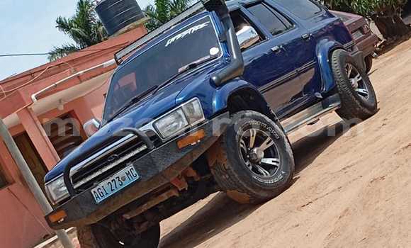 Nunua Ilio tumika Toyota Hilux Surf Bluu Gari ndani ya Maputo nchini Maputo Nunua Ilio tumika Toyota Hilux Surf Bluu Gari ndani ya Maputo nchini Maputo