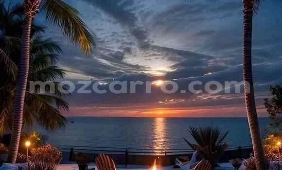 Nunua Ilio tumika Toyota Hilux Surf Bluu Gari ndani ya Maputo nchini Maputo Nunua Ilio tumika Toyota Hilux Surf Bluu Gari ndani ya Maputo nchini Maputo