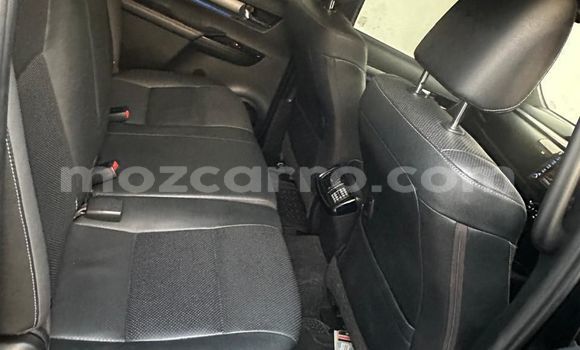 Comprar Novo Toyota Hilux Preto Carro em Maputo em Maputo Comprar Novo Toyota Hilux Preto Carro em Maputo em Maputo