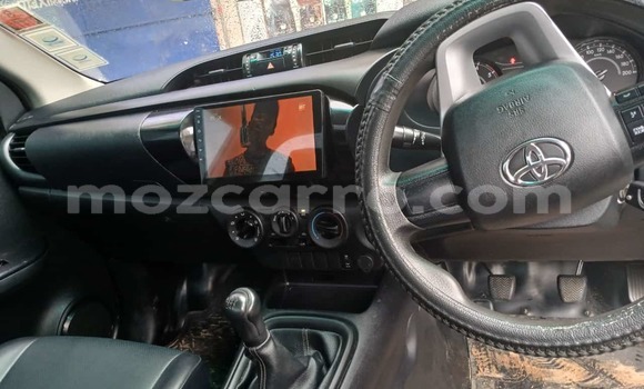 Comprar Novo Toyota Hilux Branco Carro em Maputo em Maputo Comprar Novo Toyota Hilux Branco Carro em Maputo em Maputo