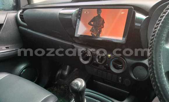 Comprar Novo Toyota Hilux Branco Carro em Maputo em Maputo Comprar Novo Toyota Hilux Branco Carro em Maputo em Maputo