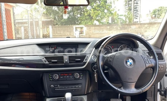 Comprar Usado BMW X1 Branco Carro em Maputo em Maputo Comprar Usado BMW X1 Branco Carro em Maputo em Maputo