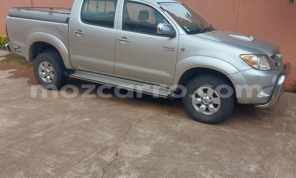 Tenga Tsaru Toyota Hilux Zvimwe Mota in Maputo in Maputo