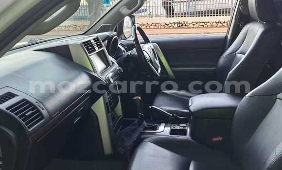 Comprar Usado Toyota Land Cruiser Prado Branco Carro em Maputo em Maputo Comprar Usado Toyota Land Cruiser Prado Branco Carro em Maputo em Maputo