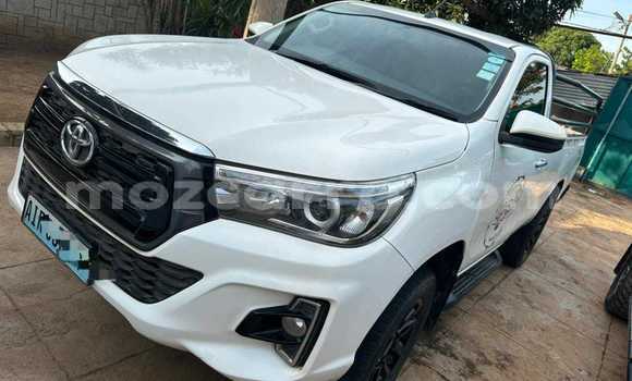 Buy New Toyota Hilux White Car in Maputo in Maputo Buy New Toyota Hilux White Car in Maputo in Maputo