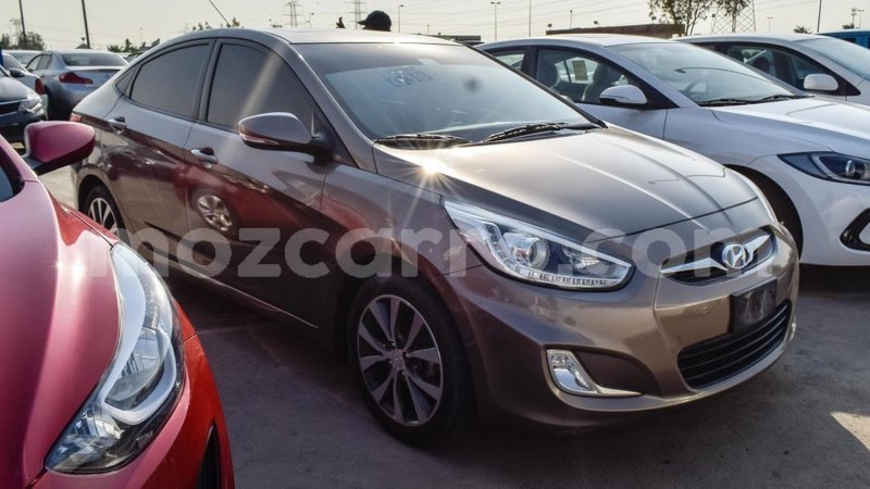 Big with watermark hyundai accent cabo delgado import dubai 5904