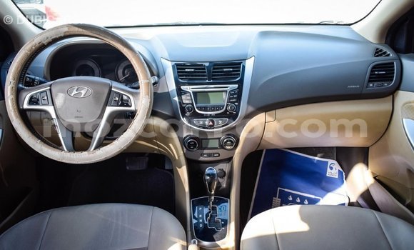 Comprar Importar Hyundai Accent Castanho Carro em Import - Dubai em Cabo Delgado Comprar Importar Hyundai Accent Castanho Carro em Import - Dubai em Cabo Delgado