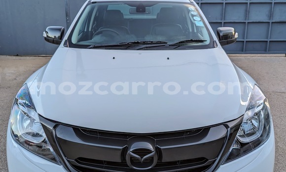 Comprar Usado Mazda BT-50 Castanho Carro em Maputo em Maputo Comprar Usado Mazda BT-50 Castanho Carro em Maputo em Maputo