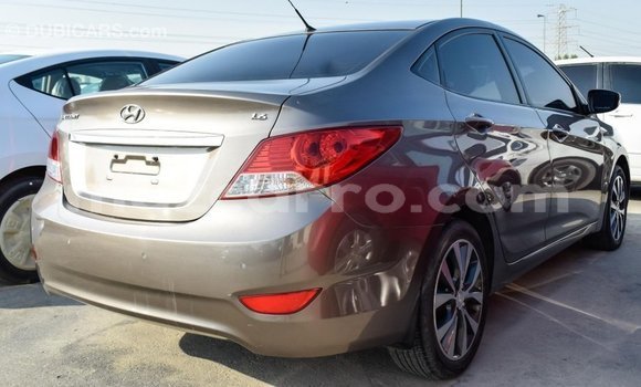 Comprar Importar Hyundai Accent Castanho Carro em Import - Dubai em Cabo Delgado Comprar Importar Hyundai Accent Castanho Carro em Import - Dubai em Cabo Delgado