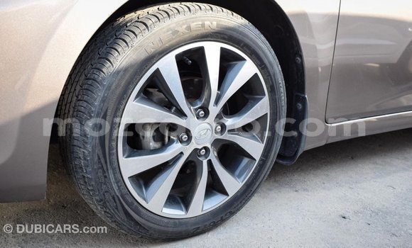 Comprar Importar Hyundai Accent Castanho Carro em Import - Dubai em Cabo Delgado Comprar Importar Hyundai Accent Castanho Carro em Import - Dubai em Cabo Delgado