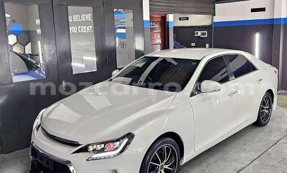 Comprar Usado Toyota Mark X Branco Carro em Maputo em Maputo